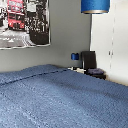Apartment Near The Airport Njarthvik Εξωτερικό φωτογραφία